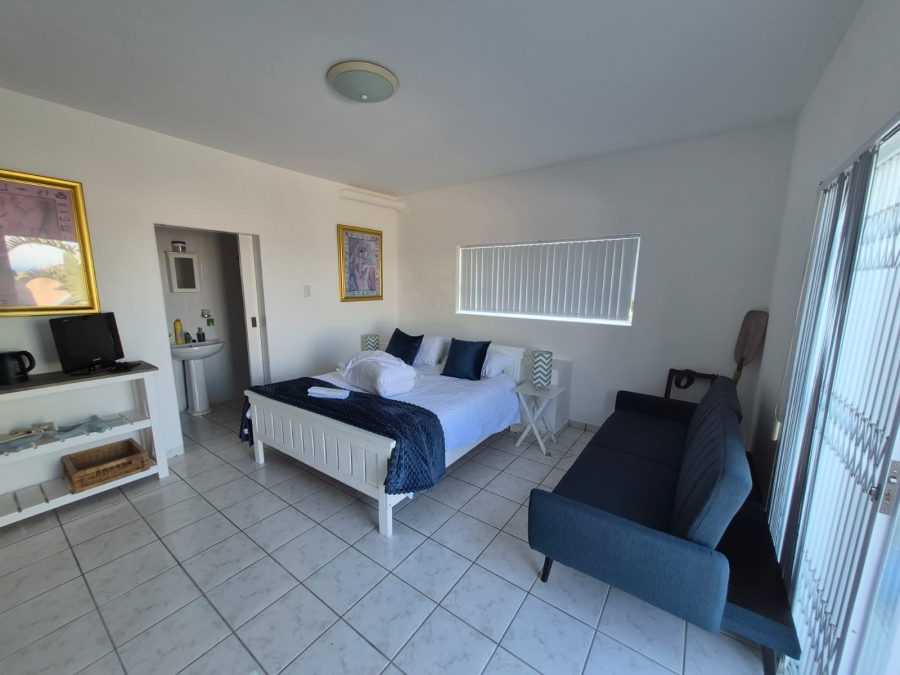 5 Bedroom Property for Sale in Dana Bay Western Cape